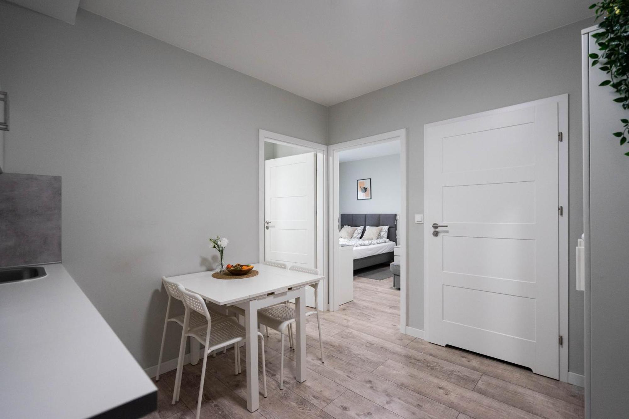 Waska 5 Apartamenty ヴロツワフ エクステリア 写真